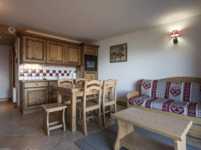 Charmant appartement 3P avec accès ski, parking et WiFi aux Arcs 1800 - FR-1-352-73